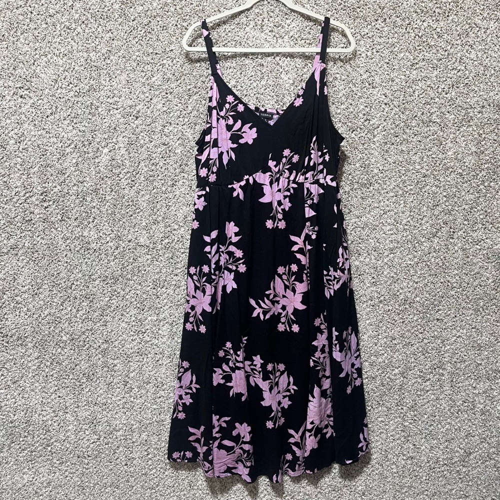 Torrid Dress Women's 3X Floral Sleeveless V-Neck Cami Tea Length Midi Trapeze